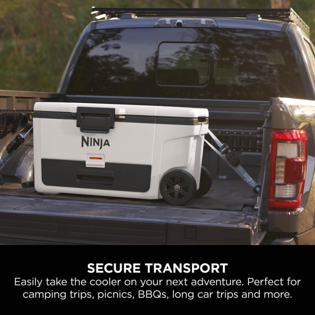 Ninja FB265EUUKWH Ninja FrostVault 65QT/61L Wheeled Cooler with Dry Zone - Cloud White | Ninja | Brands | Euronics Site